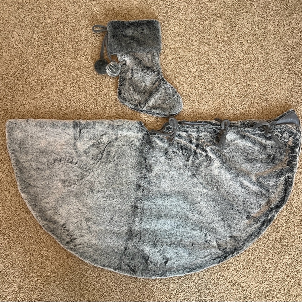 The Christmas Shoppe Grey 48" Faux Fur Christmas Tree Skirt and Stocking Set
